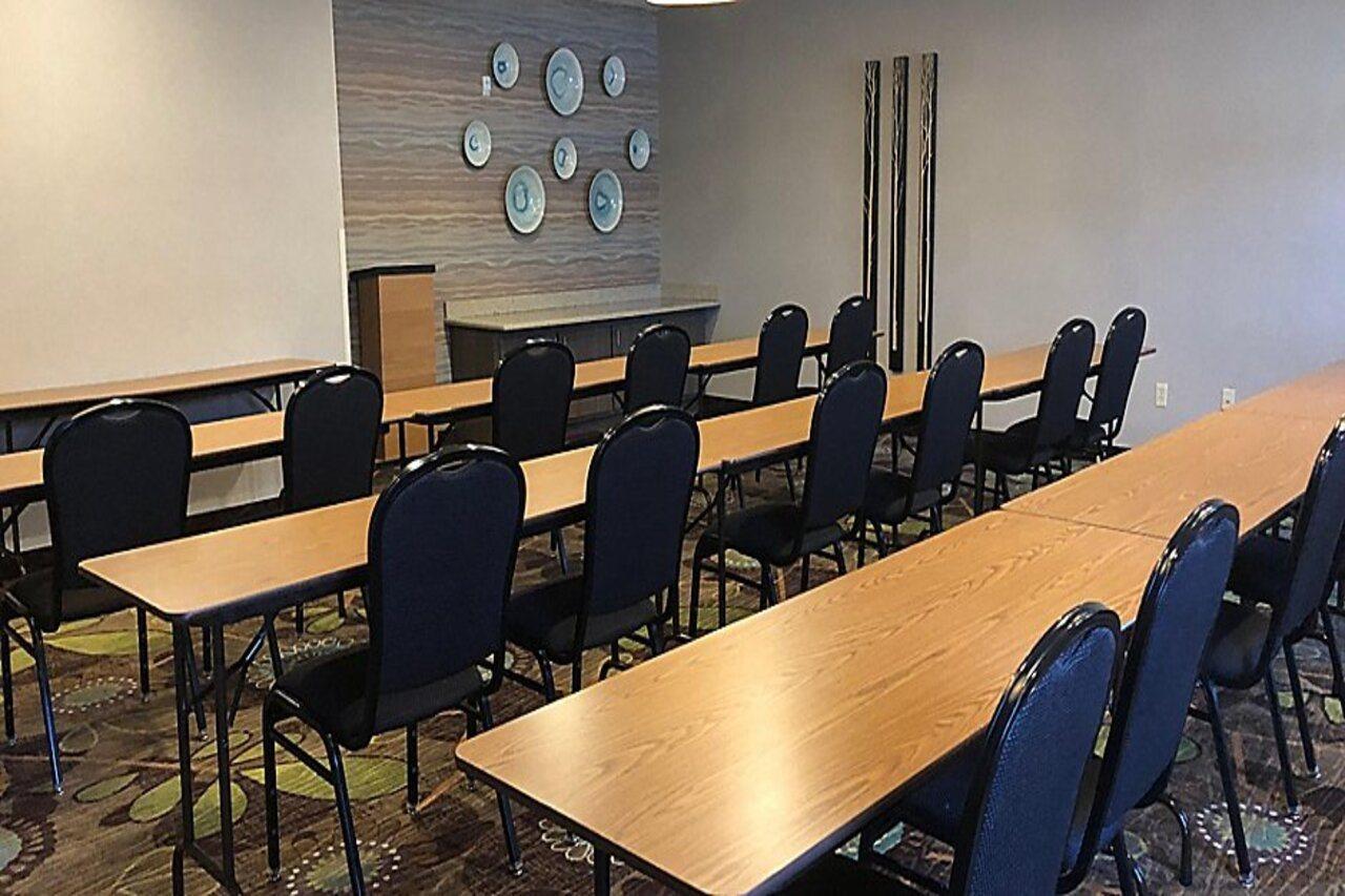 Holiday Inn Express Munising-Lakeview, An Ihg Hotel Extérieur photo