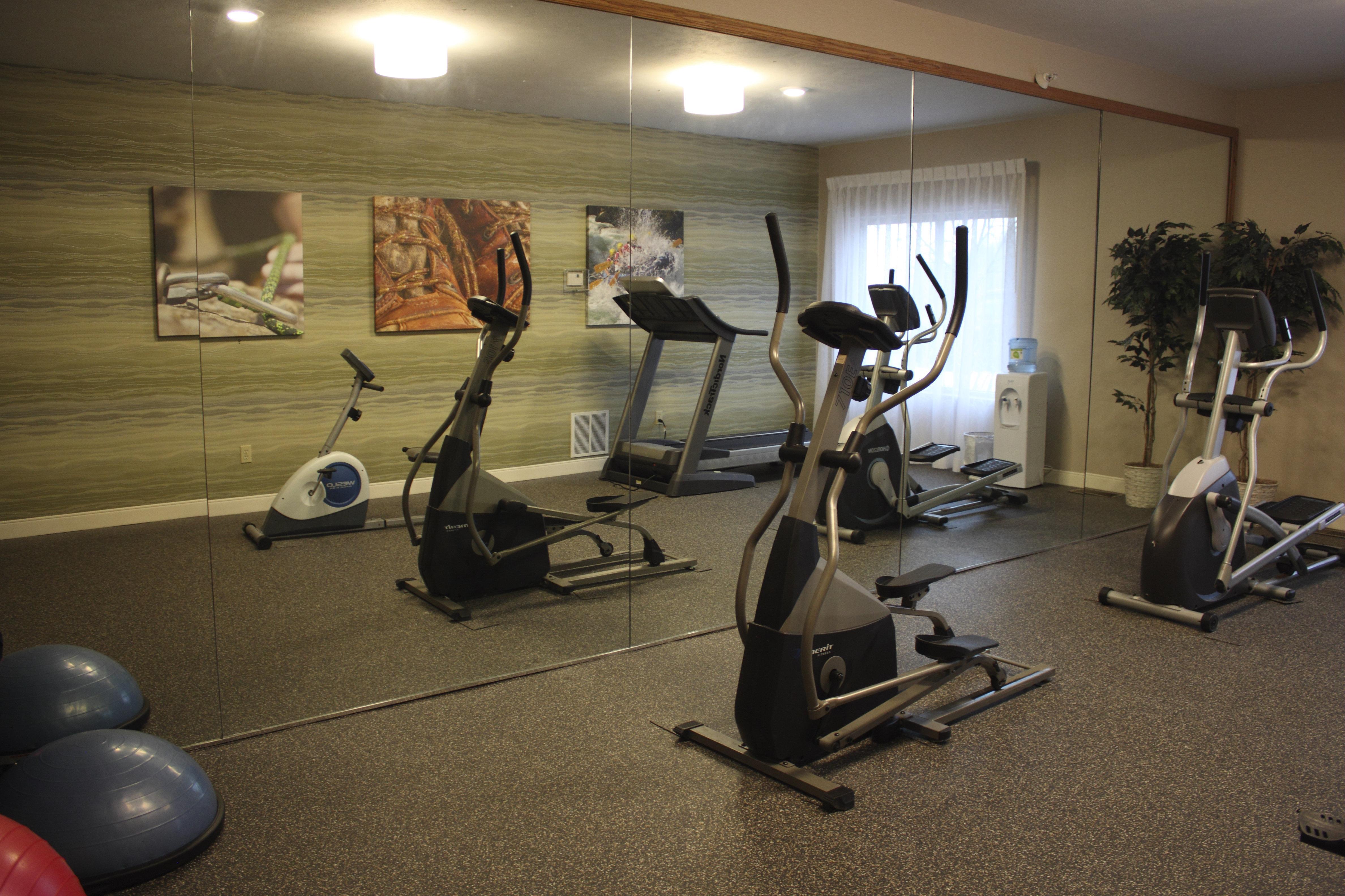 Holiday Inn Express Munising-Lakeview, An Ihg Hotel Extérieur photo