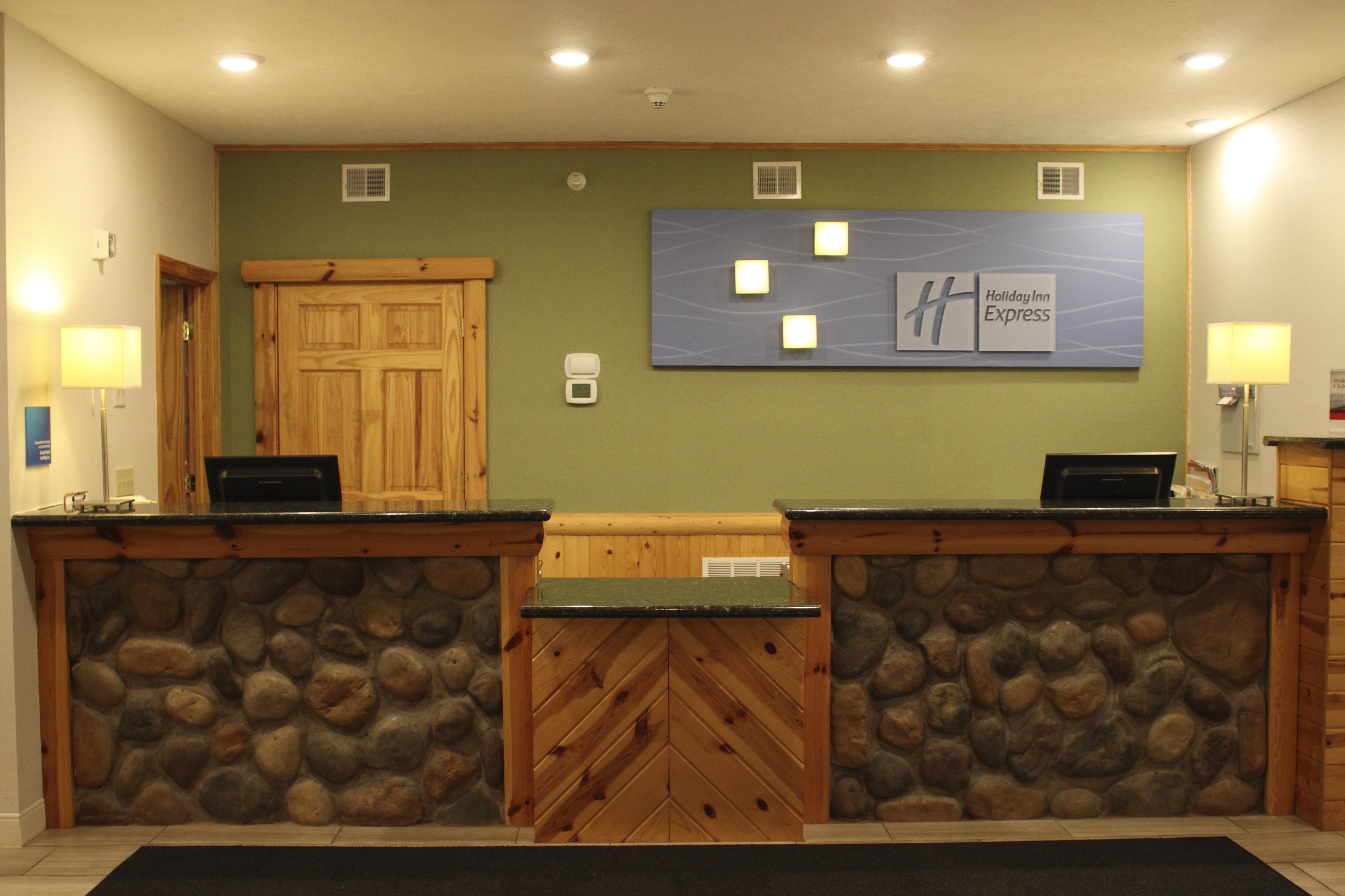 Holiday Inn Express Munising-Lakeview, An Ihg Hotel Extérieur photo