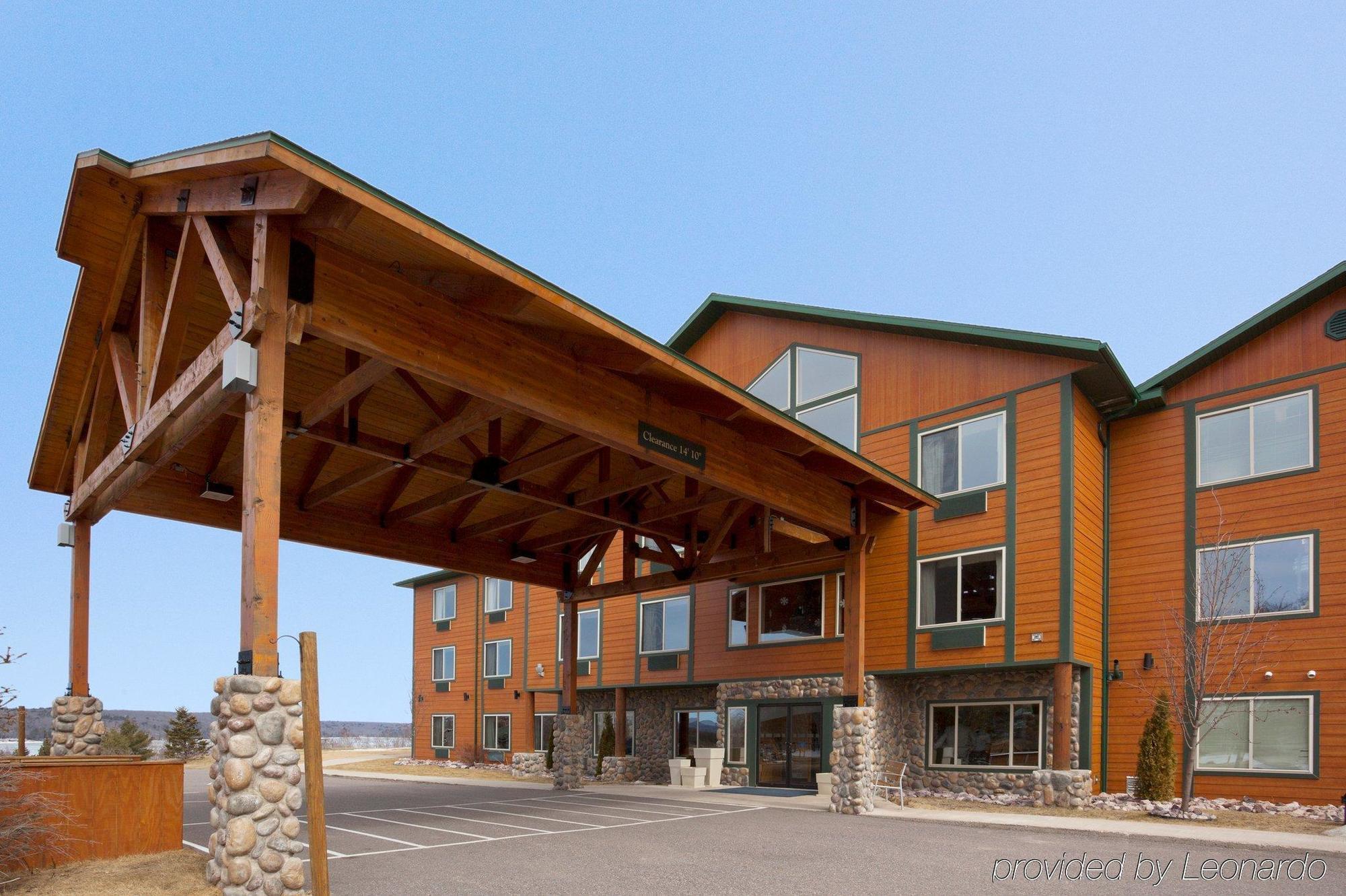 Holiday Inn Express Munising-Lakeview, An Ihg Hotel Extérieur photo
