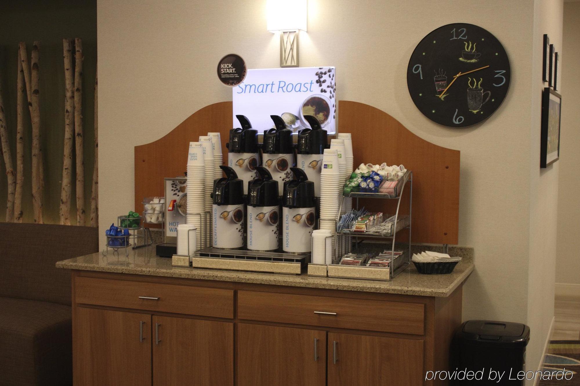 Holiday Inn Express Munising-Lakeview, An Ihg Hotel Extérieur photo